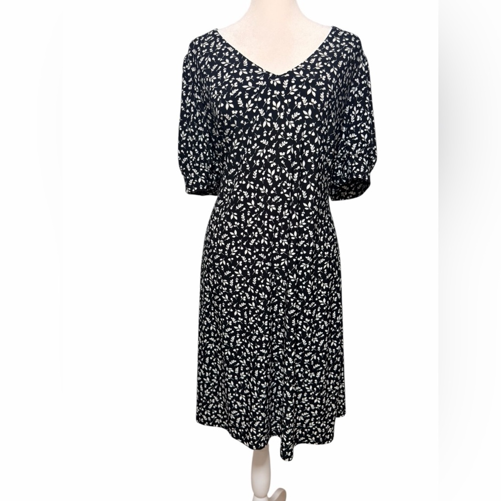 Tommy Hilfiger Black White Floral Puff Sleeve V-Neck Dress Size 14 Cottagecore